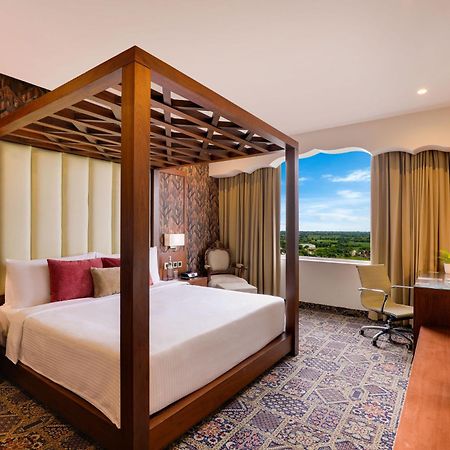 Saura Hotel, Agra - A Club Mahindra Associate Экстерьер фото