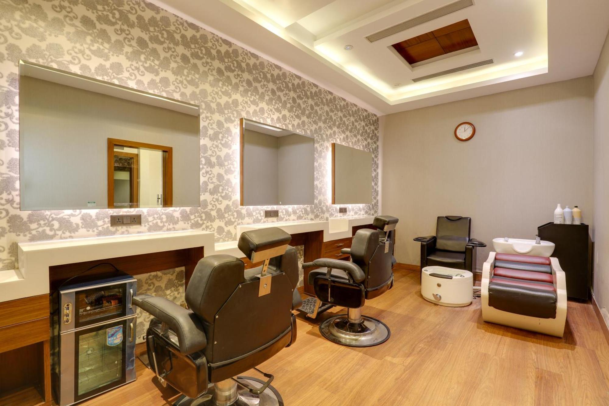 Saura Hotel, Agra - A Club Mahindra Associate Экстерьер фото
